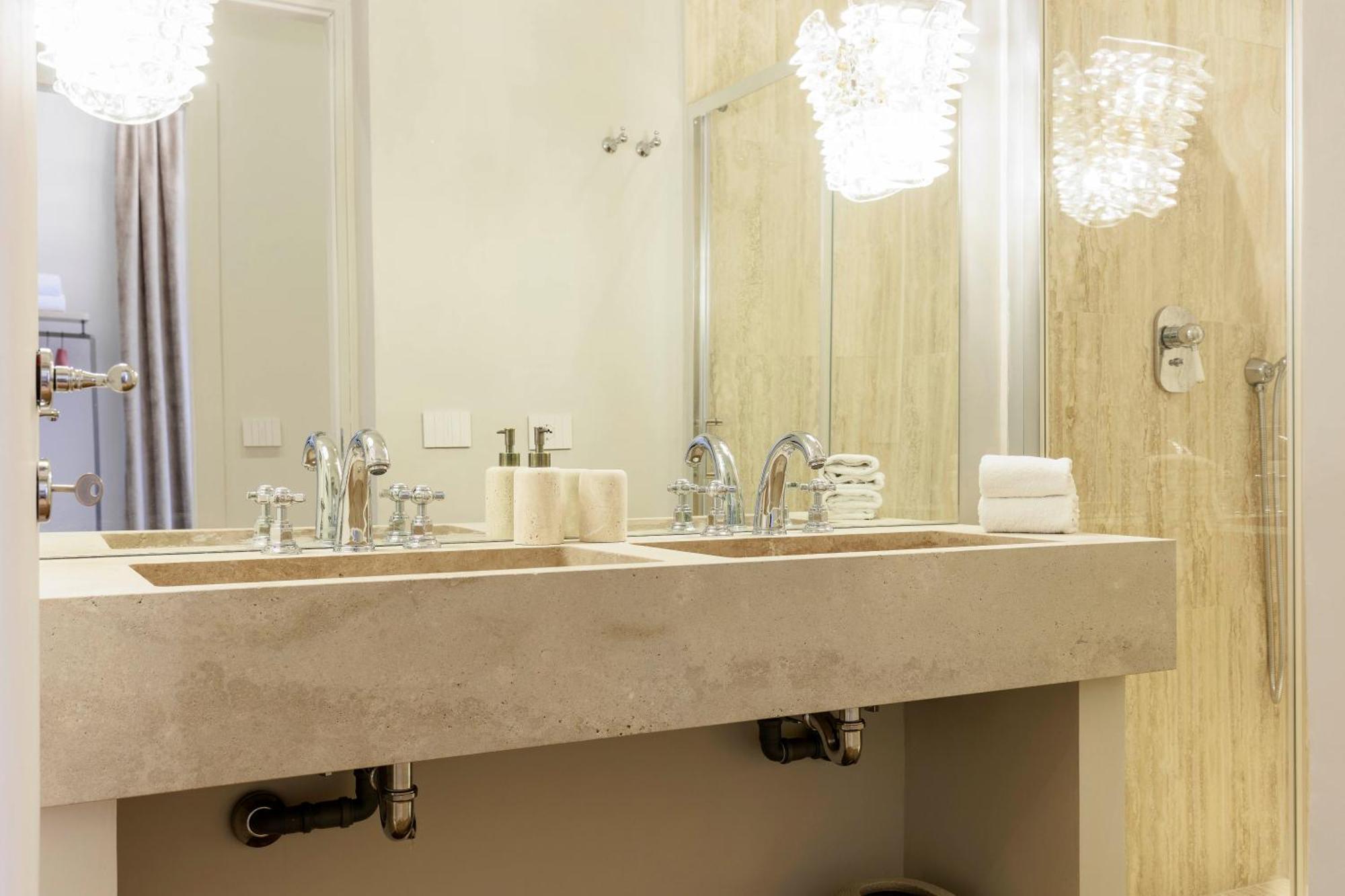 Apartment Lungarno Luxury Florenz